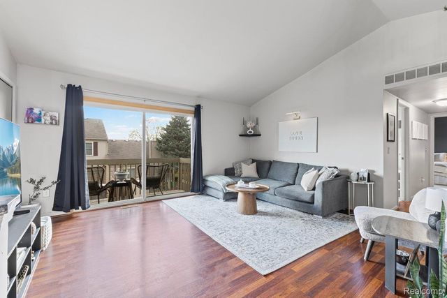 13886 Watersway Drive, Gibraltar, MI 48173