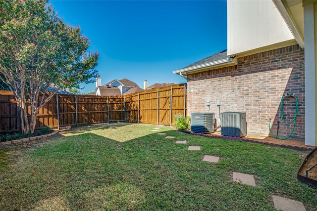 6522 White Oak Drive, Rowlett, TX 75089