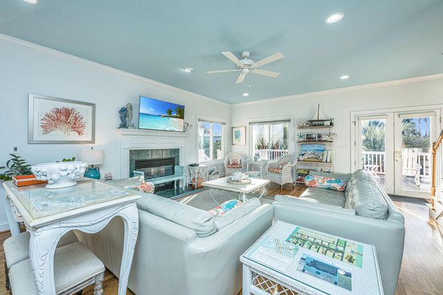 510 E Arctic Avenue, Folly Beach, SC 29439
