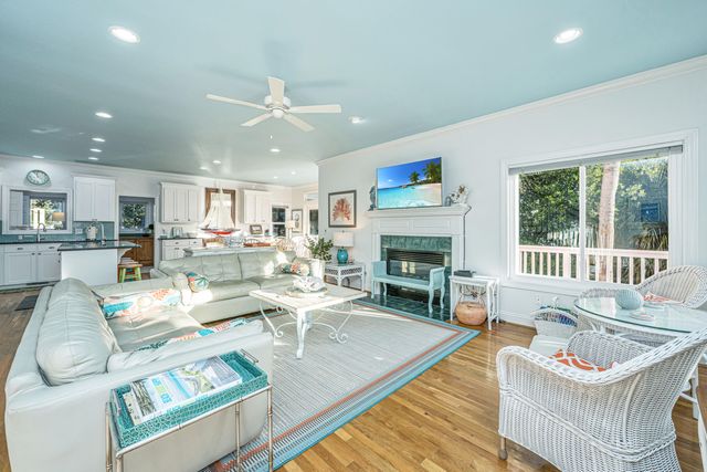 510 E Arctic Avenue, Folly Beach, SC 29439