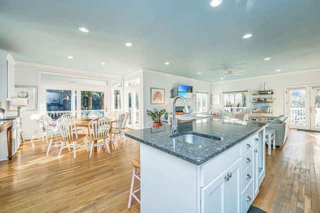 510 E Arctic Avenue, Folly Beach, SC 29439