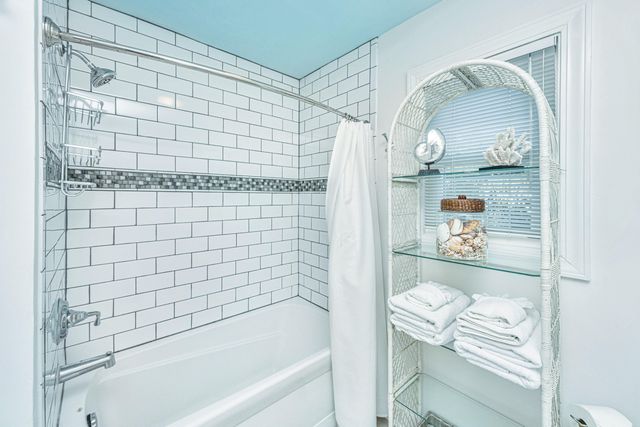 510 E Arctic Avenue, Folly Beach, SC 29439