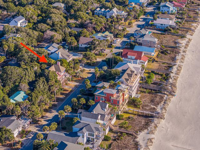 510 E Arctic Avenue, Folly Beach, SC 29439