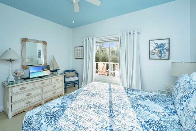 510 E Arctic Avenue, Folly Beach, SC 29439