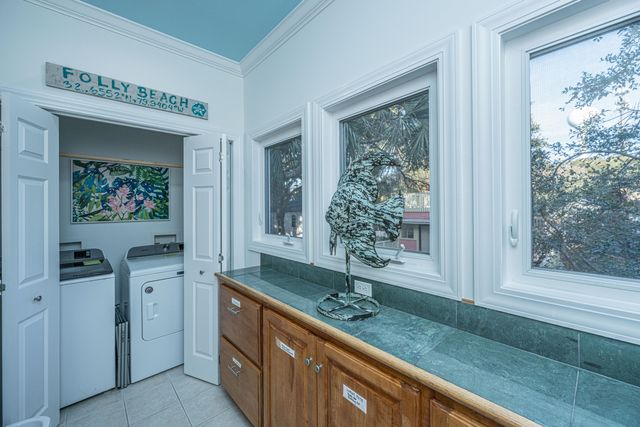 510 E Arctic Avenue, Folly Beach, SC 29439