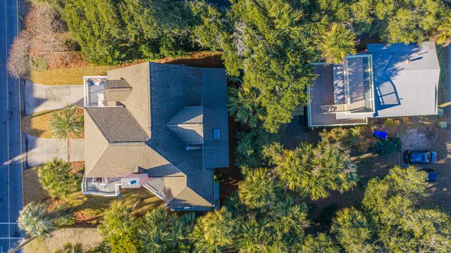 510 E Arctic Avenue, Folly Beach, SC 29439