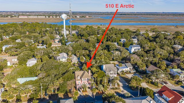 510 E Arctic Avenue, Folly Beach, SC 29439