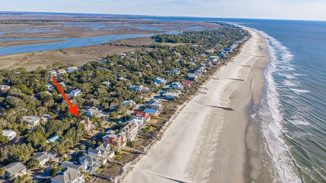 510 E Arctic Avenue, Folly Beach, SC 29439