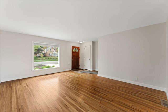 4620 Vallacher Avenue, Saint Louis Park, MN 55416