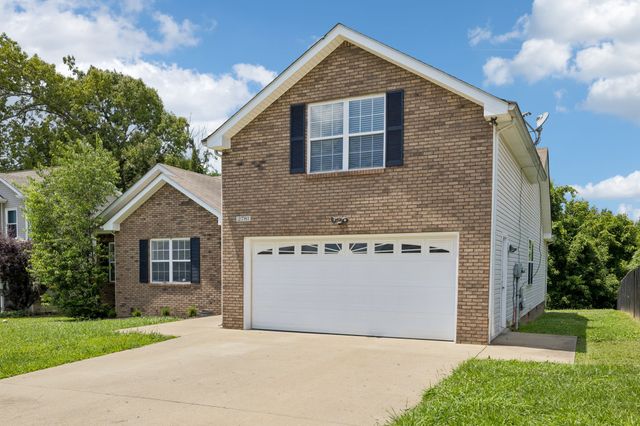 2781 Cascade Dr, Clarksville, TN 37042