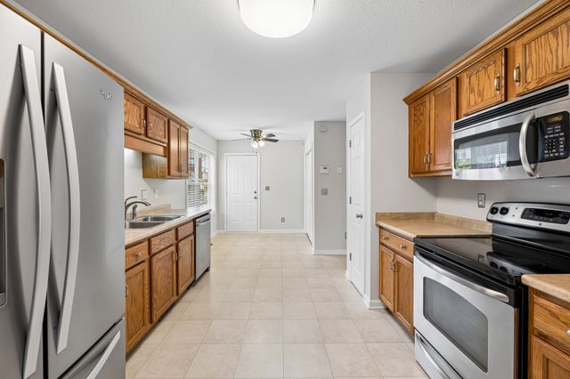 2781 Cascade Dr, Clarksville, TN 37042