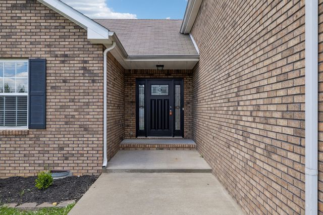 2781 Cascade Dr, Clarksville, TN 37042