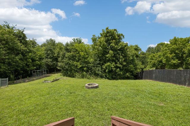 2781 Cascade Dr, Clarksville, TN 37042