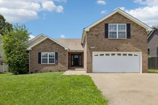 2781 Cascade Dr, Clarksville, TN 37042
