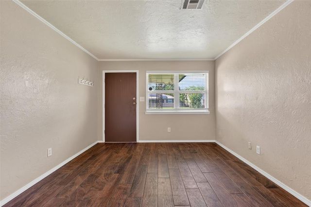 128 SW 12th Street, Moore, OK 73160