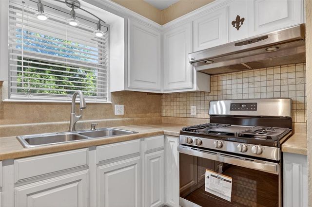 128 SW 12th Street, Moore, OK 73160