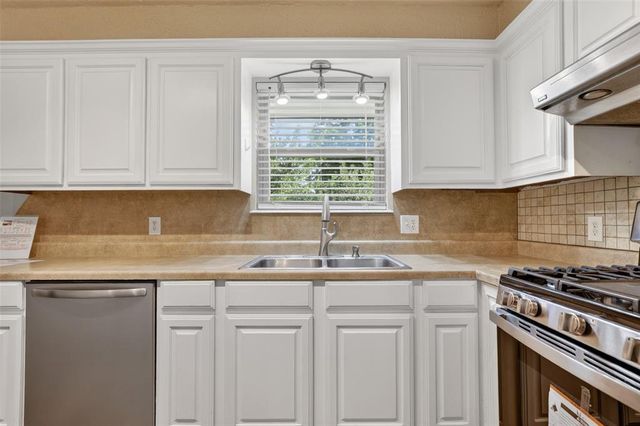 128 SW 12th Street, Moore, OK 73160