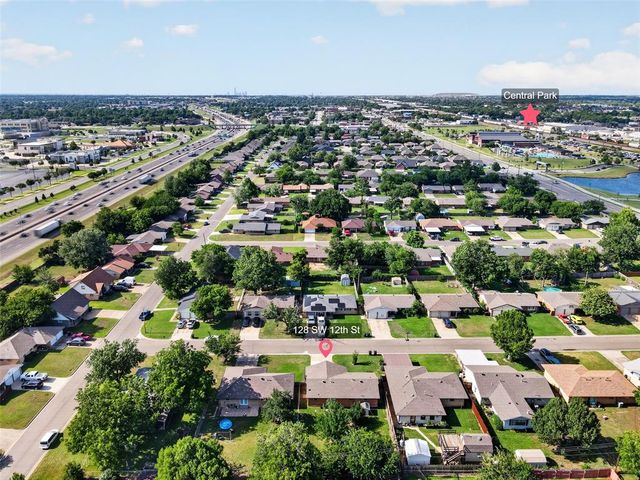 128 SW 12th Street, Moore, OK 73160