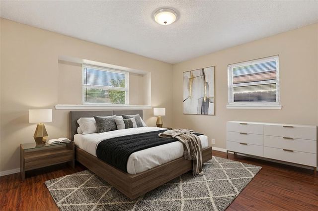 128 SW 12th Street, Moore, OK 73160
