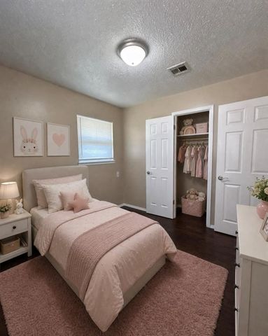 128 SW 12th Street, Moore, OK 73160