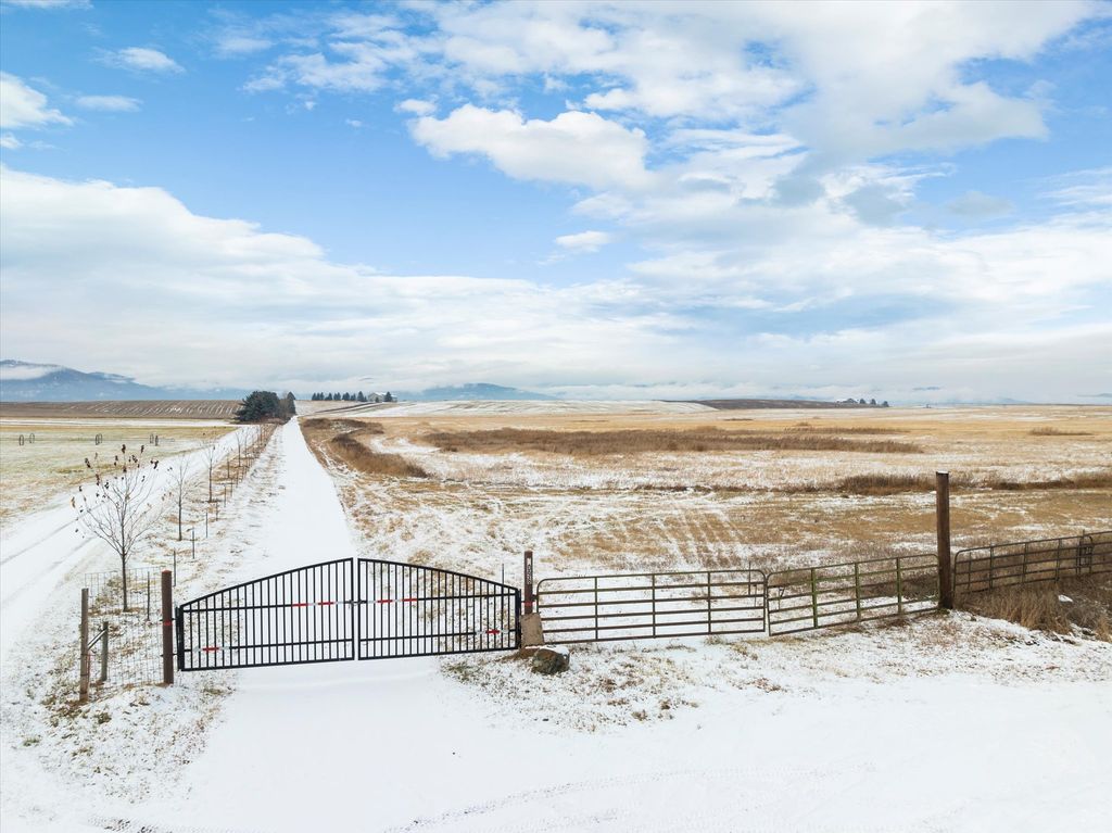 1096 Stillwater Road, Kalispell, MT 59901 photo 3