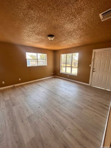 510 Riley, Seguin, TX 78155