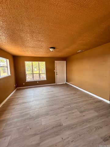 510 Riley, Seguin, TX 78155