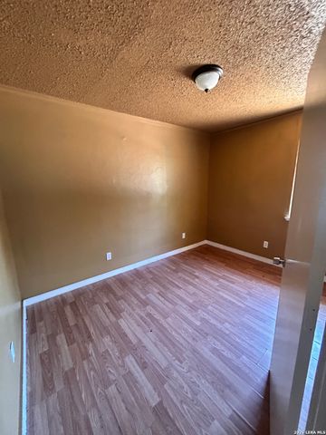 510 Riley, Seguin, TX 78155