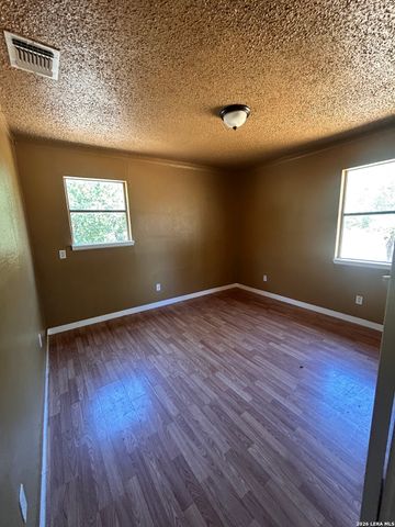 510 Riley, Seguin, TX 78155