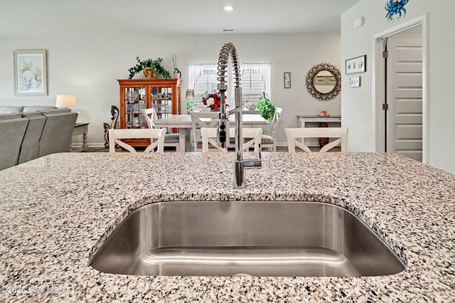 947 Bourne Drive SW, Ocean Isle Beach, NC 28469