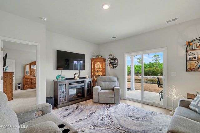 947 Bourne Drive SW, Ocean Isle Beach, NC 28469