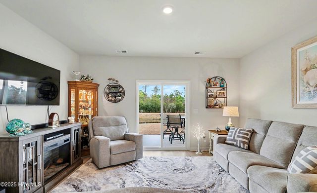 947 Bourne Drive SW, Ocean Isle Beach, NC 28469