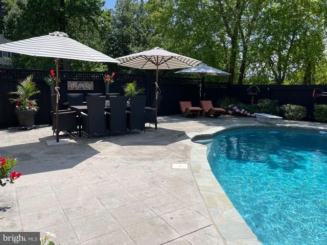 1202 CULBERTSON CIR, West Chester, PA 19380