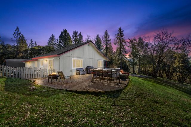 2940 Moose Trl, Greenwood, CA 95635