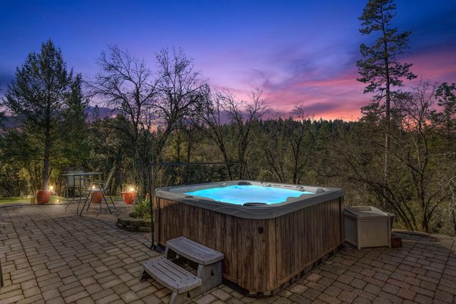 2940 Moose Trl, Greenwood, CA 95635