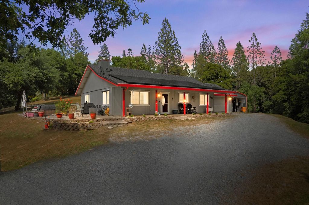 2940 Moose Trl, Greenwood, CA 95635