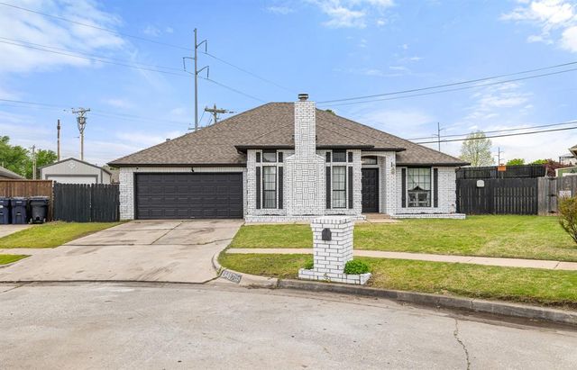 13417 Briar Hollow Drive, Oklahoma City, OK 73170