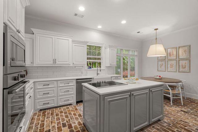 3 Rosebay Ct., Hattiesburg, MS 39402