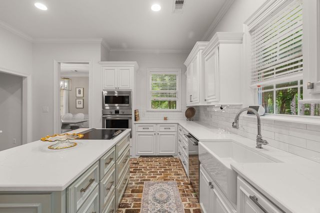 3 Rosebay Ct., Hattiesburg, MS 39402