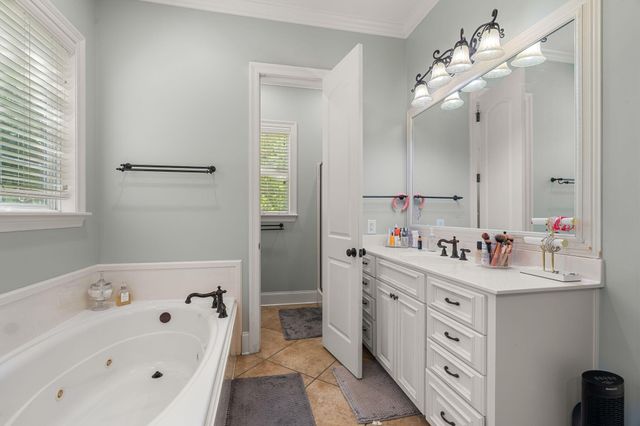 3 Rosebay Ct., Hattiesburg, MS 39402