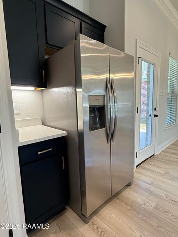 135 Ridley Lane, Youngsville, LA 70592