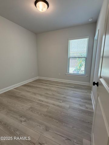 135 Ridley Lane, Youngsville, LA 70592