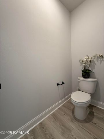 135 Ridley Lane, Youngsville, LA 70592