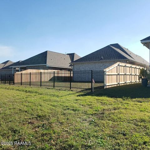 135 Ridley Lane, Youngsville, LA 70592