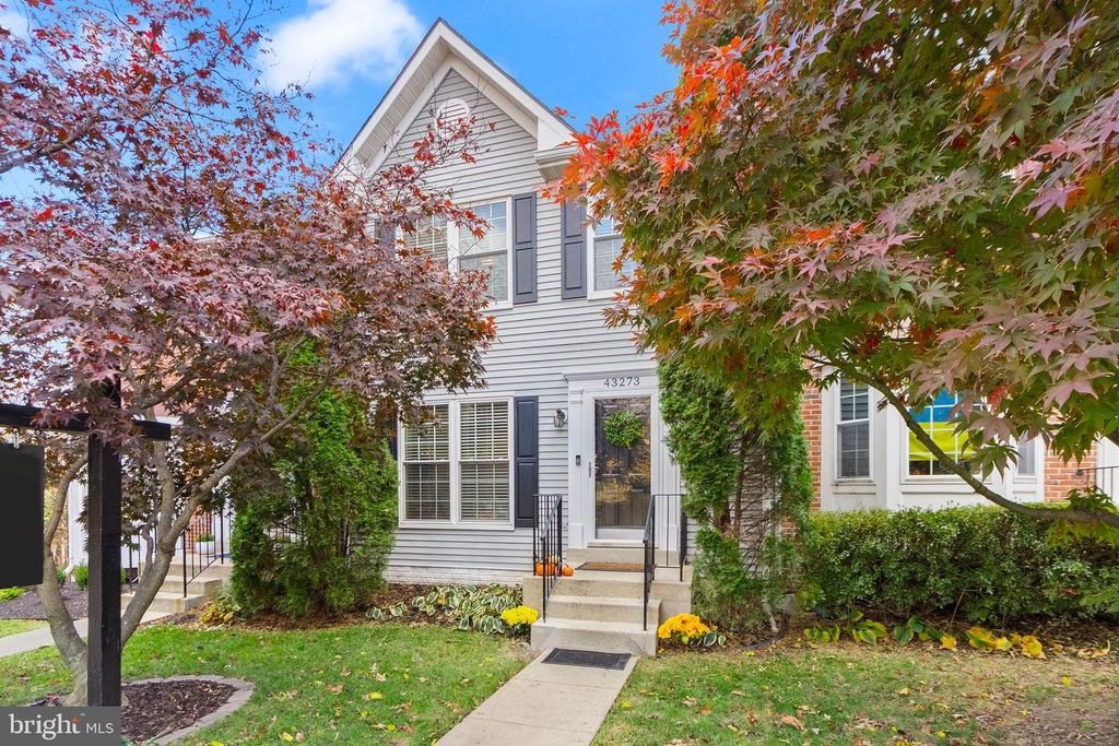 43273 CLEARNIGHT TER, Ashburn, VA 20147