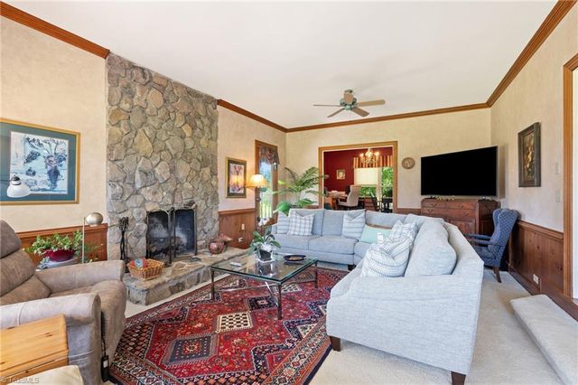 5701 Bunch Road, Oak Ridge, NC 27310