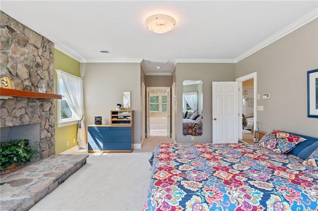 5701 Bunch Road, Oak Ridge, NC 27310
