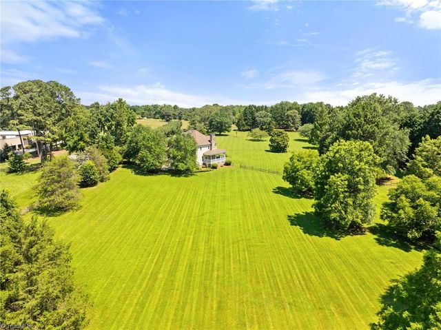 5701 Bunch Road, Oak Ridge, NC 27310