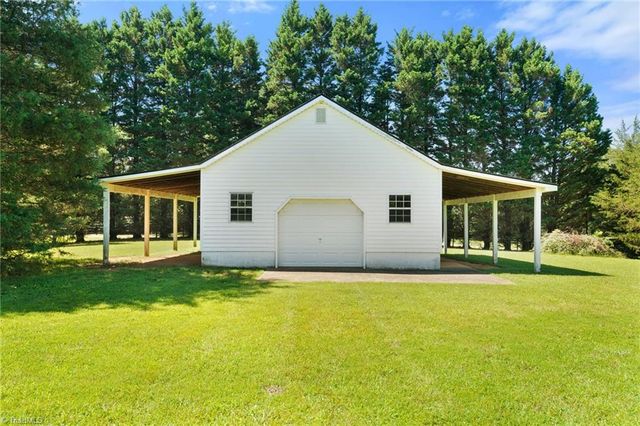 5701 Bunch Road, Oak Ridge, NC 27310