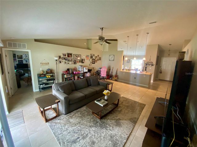 12 SQUADRON PLACE, Palm Coast, FL 32164